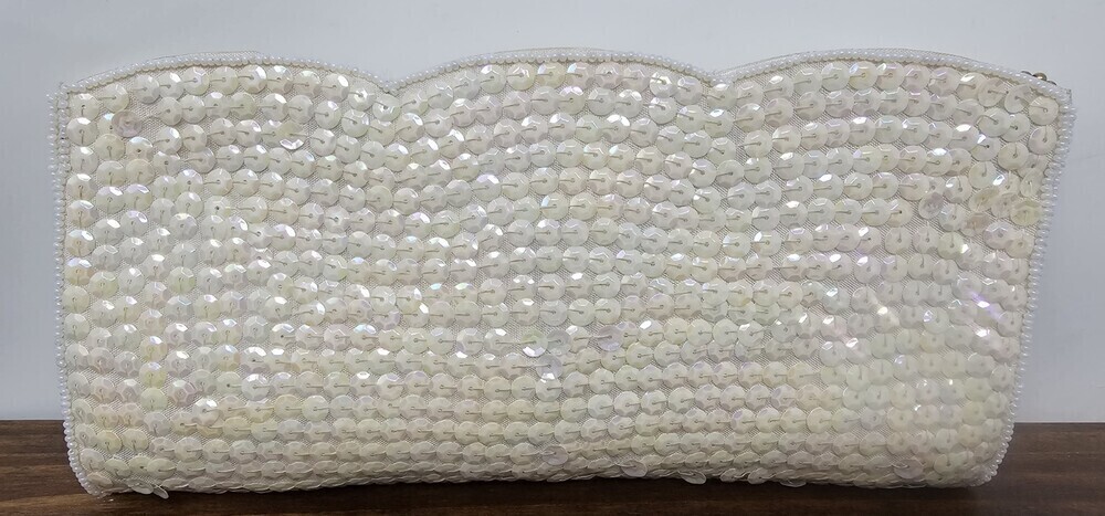 Beautiful Vtg La Regale White Ivory Beaded Sequin Clutch Evening Party Wedding - Picture 2 of 8